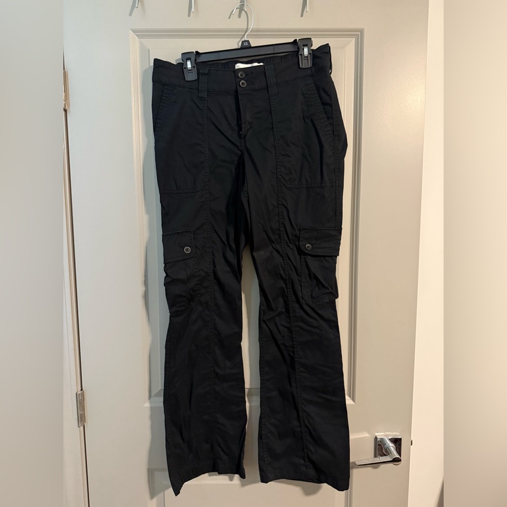 Hollister Black Mid-Rise Relaxed Boot Pants